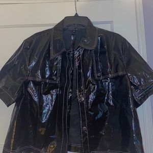 black cropped leather button up!🖤